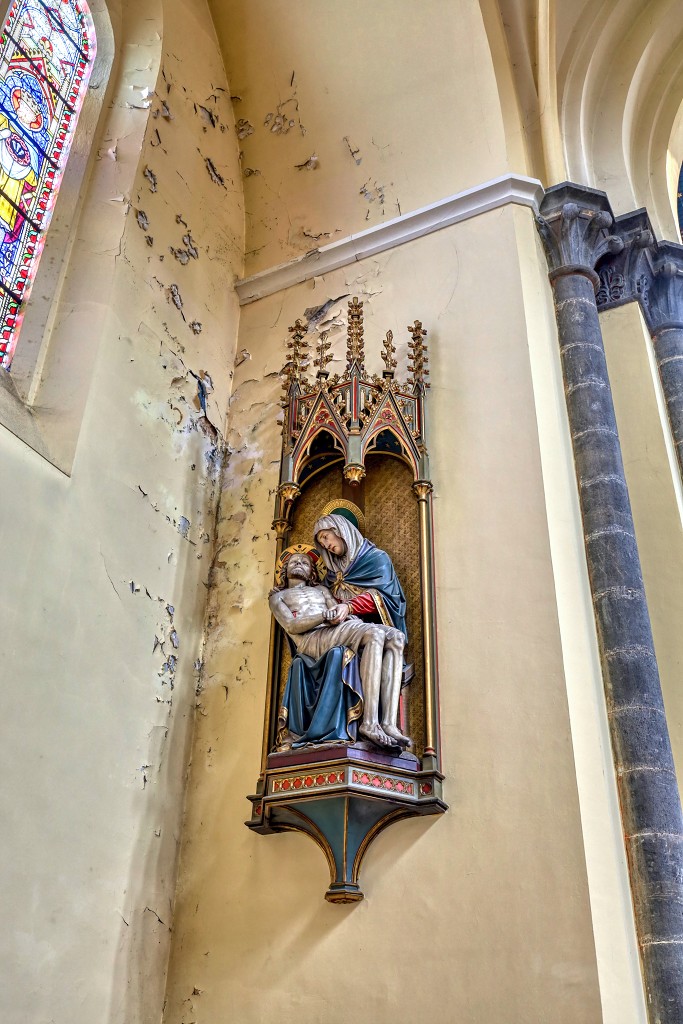 HDR Abbaye de Maredsous kerk eglise church kerkfotografie religie religion bedevaart rooms katholiek kathedraal pelgrimage saint cathedrale klooster basiliek basilique